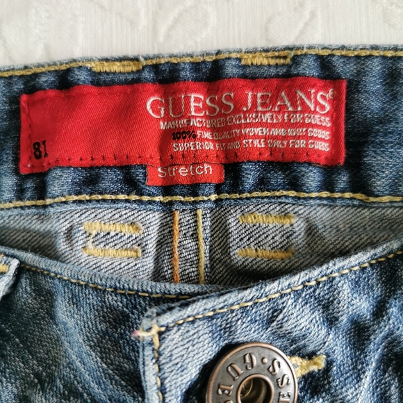 Guess Stretch Cuffed Jean Shorts Size 30 - Picture 2 of 7